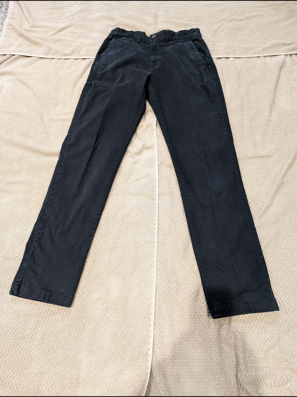 Amazon Essentials Black Chino Pants for Men